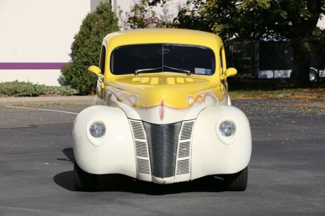 1940 Ford Deluxe Coupe - photo 2