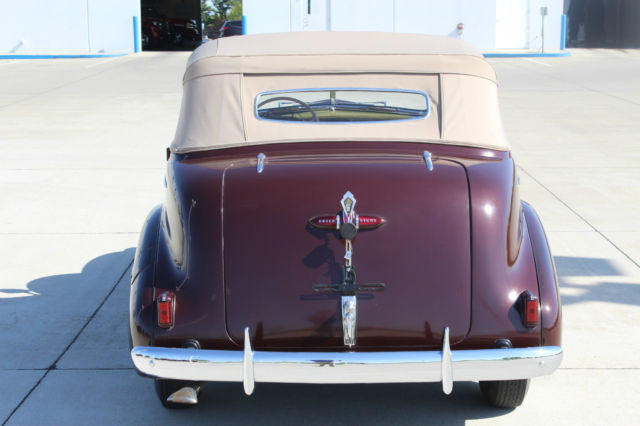 1940 Buick 41C Special Convertible Phaeton - photo 6