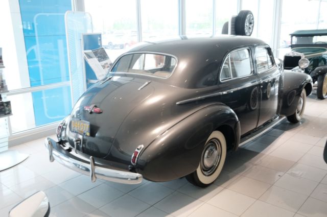 1940 Buick Super 4-Door Sedan - photo 3