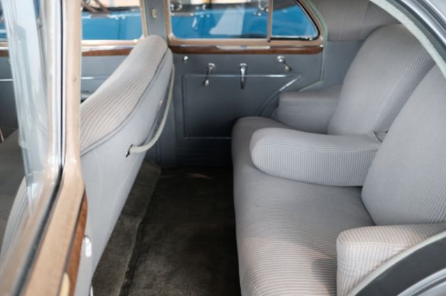 1940 Buick Super 4-Door Sedan - photo 9