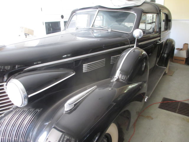 1940 Cadillac Series 75 Open Chauffeur Compartment Towncar Body 1 of 14 by Fleetwood - photo 4