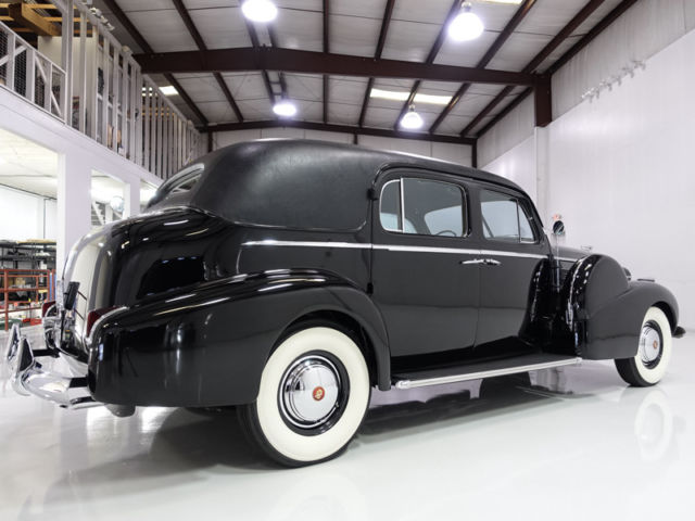 1940 Cadillac Fleetwood Series 75 Formal Sedan - photo 3