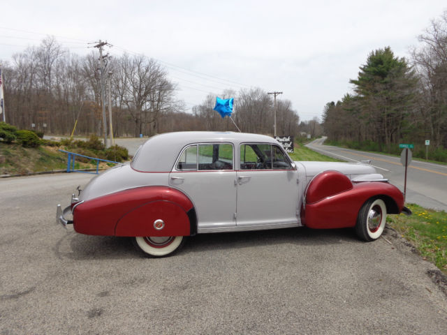 1940 Cadillac Series 60 Sedan - photo 3