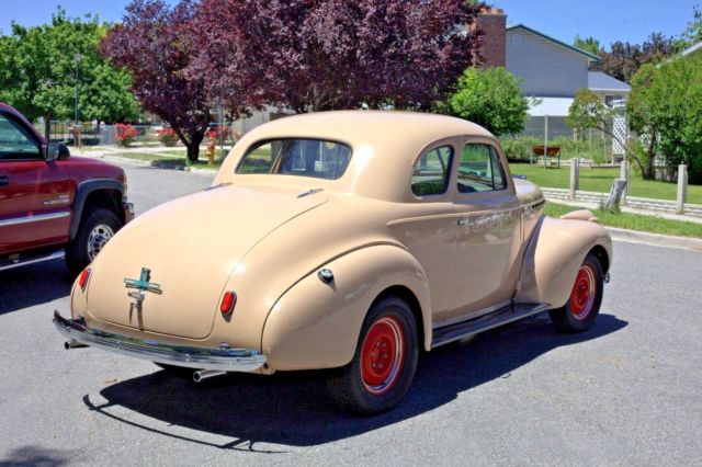 1940 Chevrolet Business Coupe - photo 2