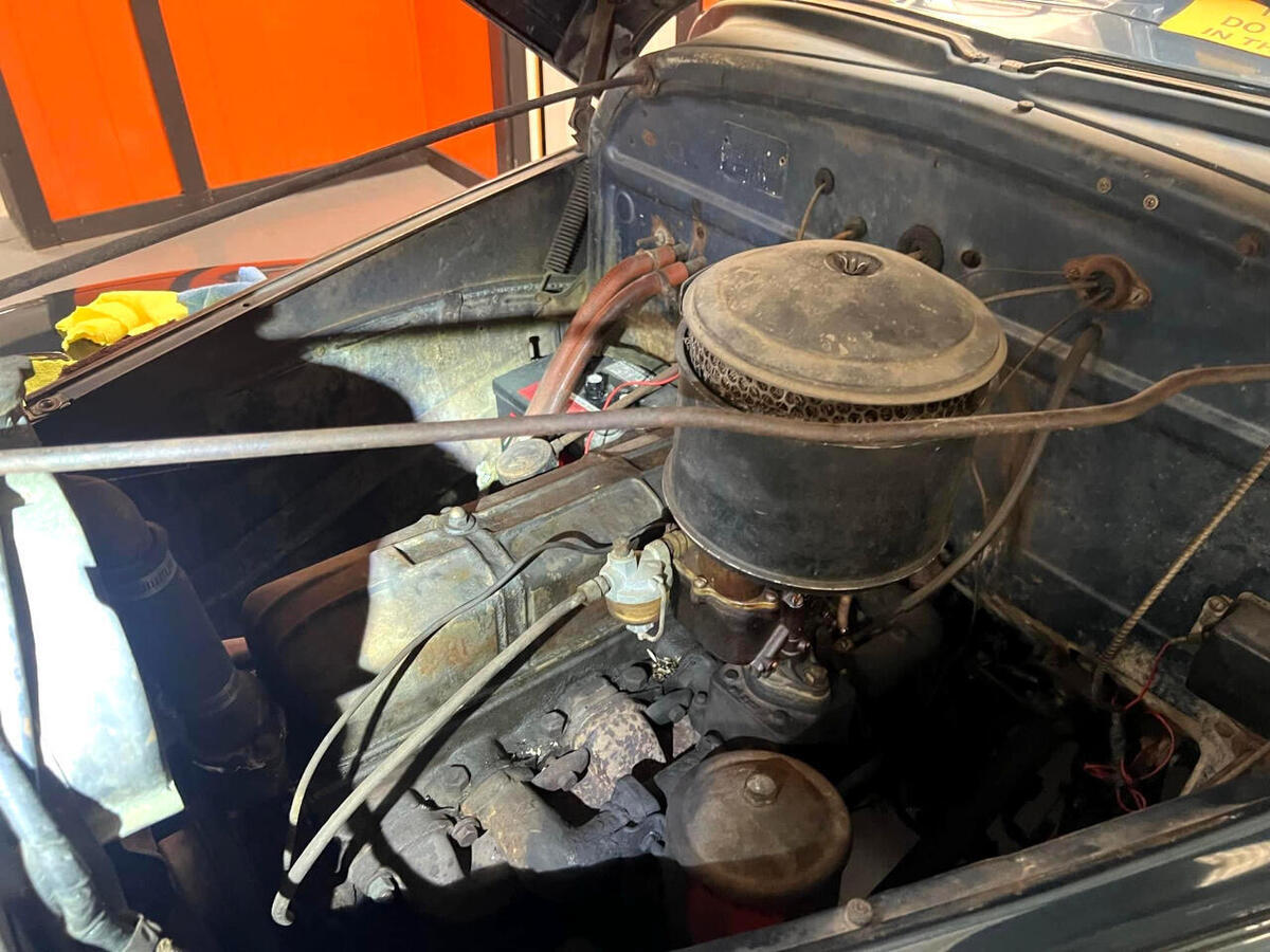 1940 Chevrolet Fleetline deluxe 2 door sedan - photo 10