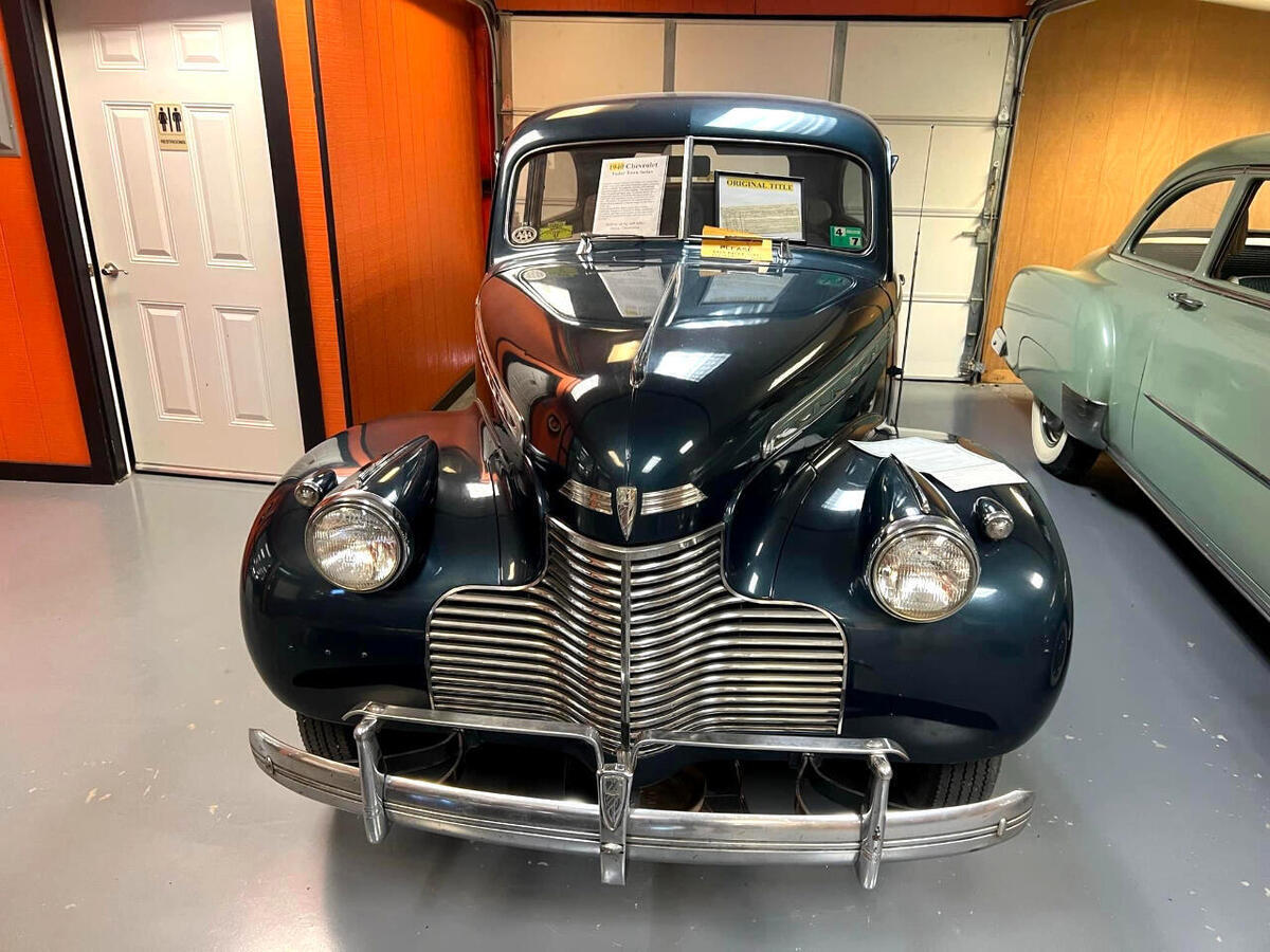 1940 Chevrolet Fleetline deluxe 2 door sedan - photo 2