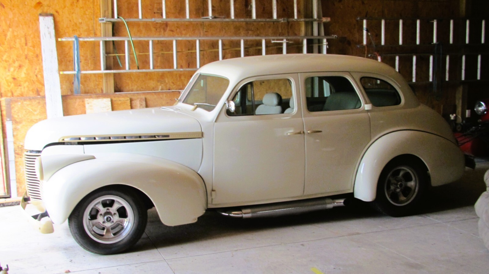 1940 Chevrolet Special Deluxe 4-door - photo 13