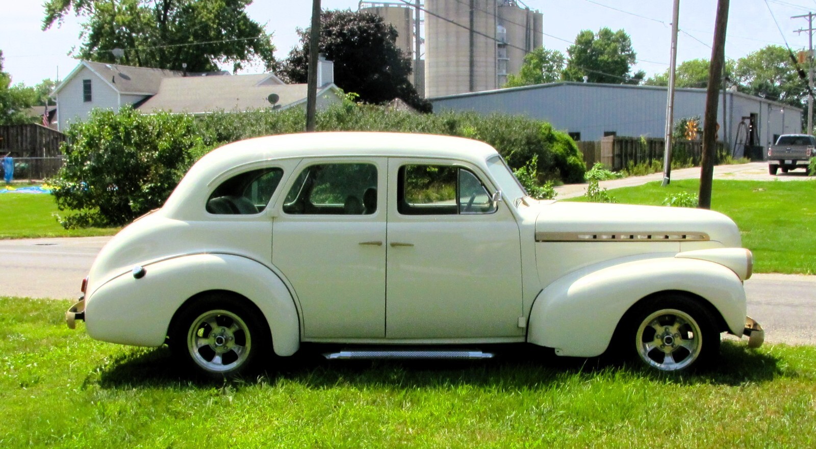 1940 Chevrolet Special Deluxe 4-door - photo 7