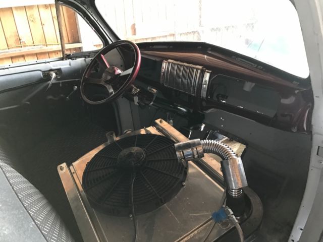 1940 Chevrolet 2 door sedan - photo 5