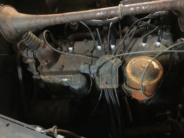 1940 Chrysler Windsor 4 door suicide Deluxe - photo 13