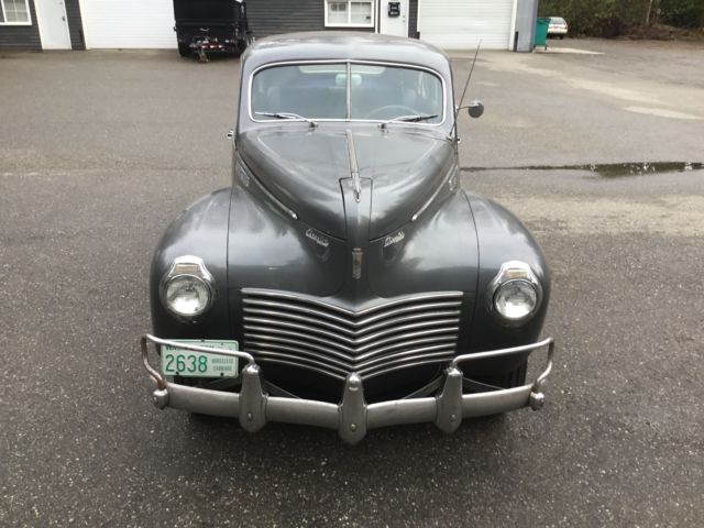 1940 Chrysler Windsor 4 door suicide Deluxe - photo 4