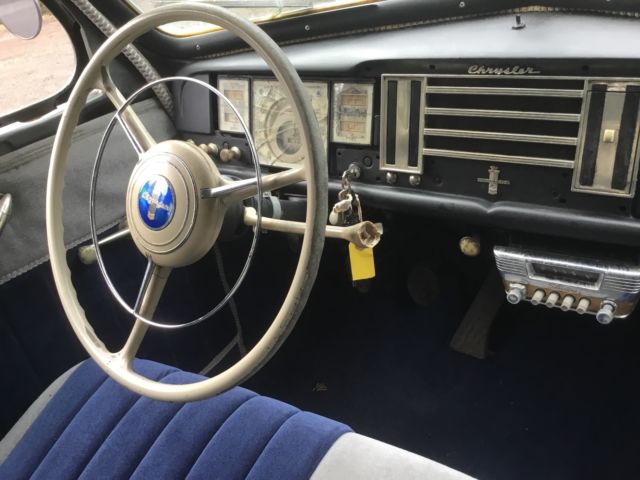 1940 Chrysler Windsor 4 door suicide Deluxe - photo 9