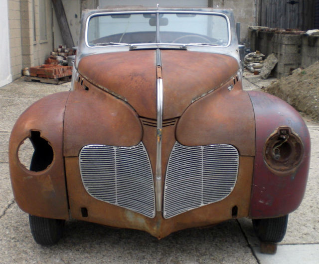 1940 DeSoto Custom Series S7C Convertible - photo 2