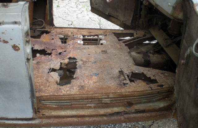 1940 DeSoto Restomod Potential With Hemi Or Restore To Orig. - photo 9