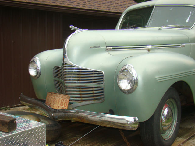1940 Dodge Business Coupe - photo 2