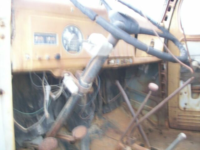 1940 Dodge COE - photo 12