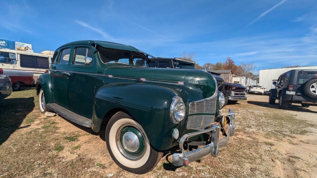 1940 Dodge D17 4-Door Sedan - photo 5