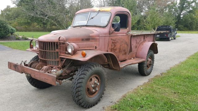 1940 Dodge Power Wagon - photo 4