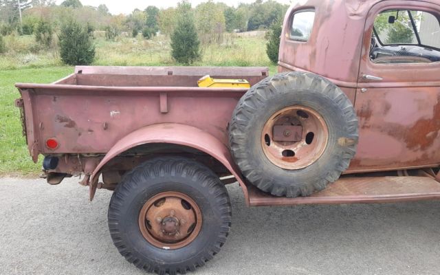 1940 Dodge Power Wagon - photo 7