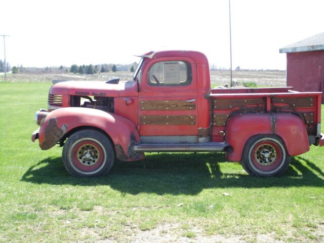 1940 Dodge Power Wagon - photo 2