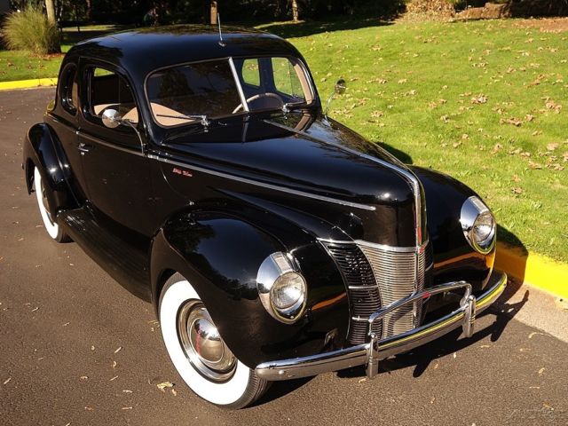 1940 Ford 2 Door Deluxe Business Coupe Flathead 8 w/ 3-Speed Manual 1940 Ford 2 Door Deluxe Business Coupe