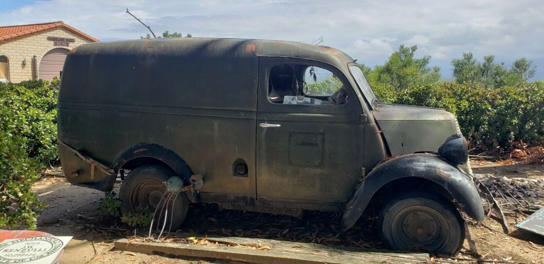 1940 Ford Anglia Thames E83W No reserve 1940 Ford Anglia