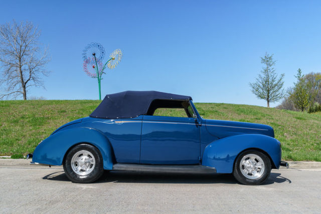 1940 Ford Cabriolet - photo 10