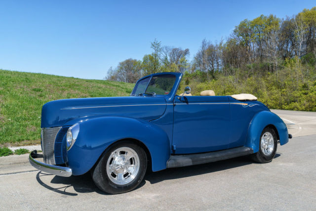 1940 Ford Cabriolet - photo 4