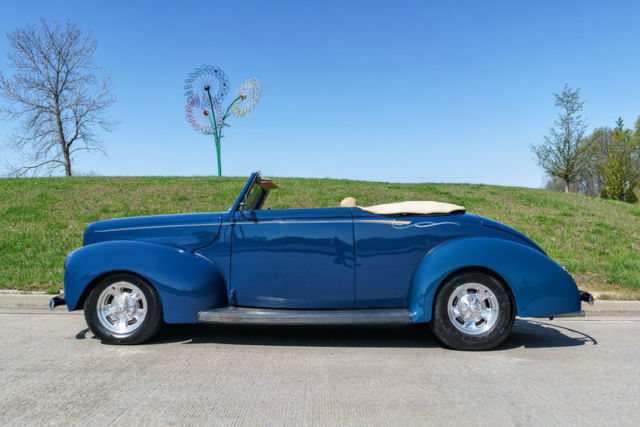 1940 Ford Cabriolet - photo 5