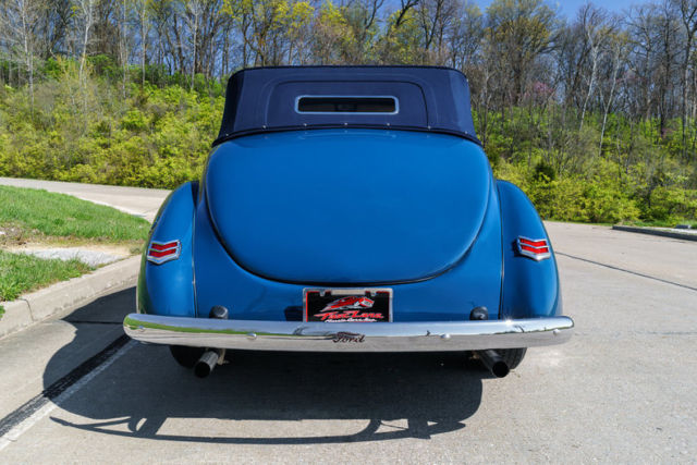 1940 Ford Cabriolet - photo 7