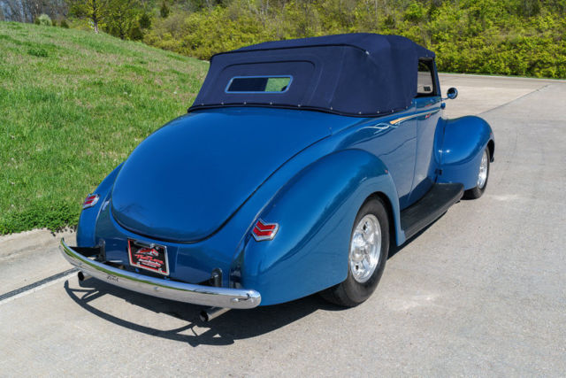 1940 Ford Cabriolet - photo 8