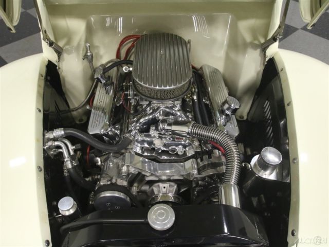 1940 Ford Cabriolet - photo 3