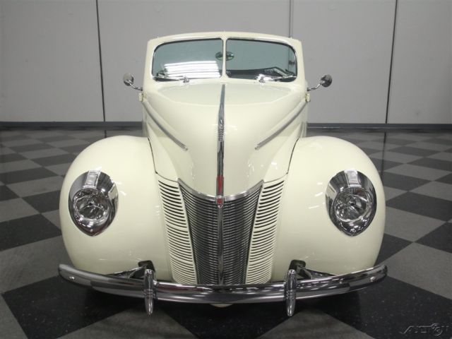 1940 Ford Cabriolet - photo 5