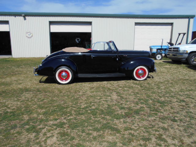 1940 Ford Convertible - photo 6
