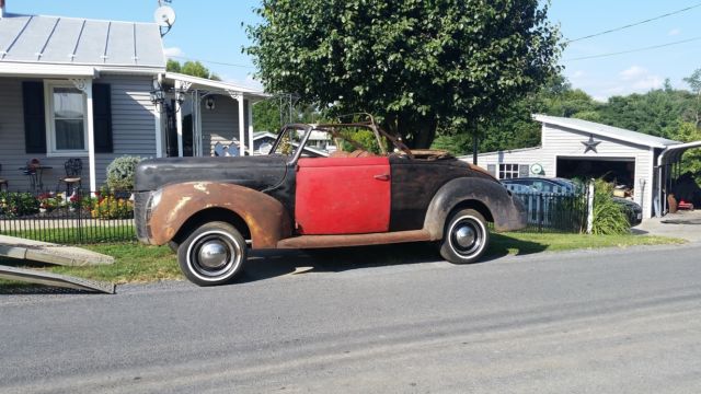1940 Ford FORD DELUXE  CONVERTIBLE  DELUXE