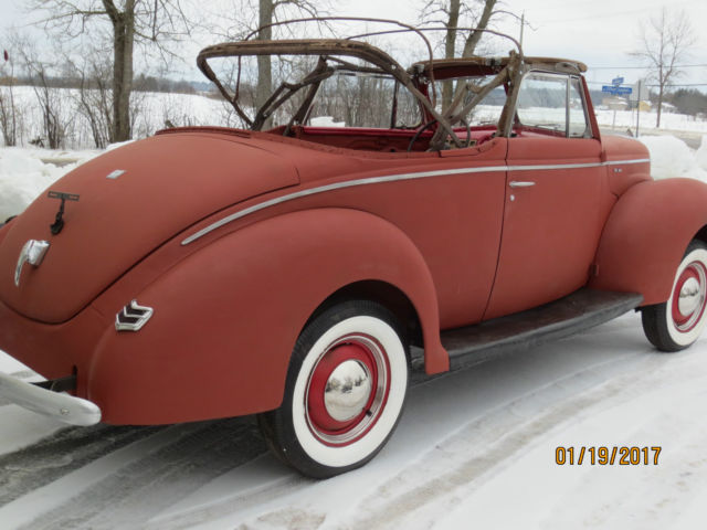 1940 Ford convertible - photo 2