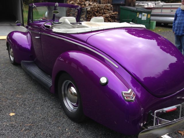 1940 Ford Deluxe Convertible - photo 3