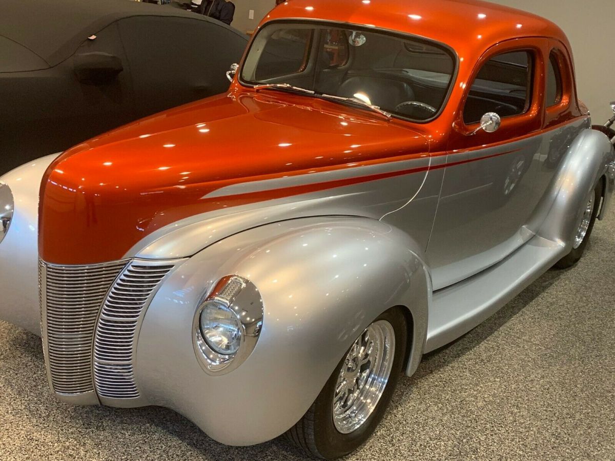 1940 Ford Coupe Deluxe - Restomod - A MUST SEE! 1940 Ford Coupe Deluxe