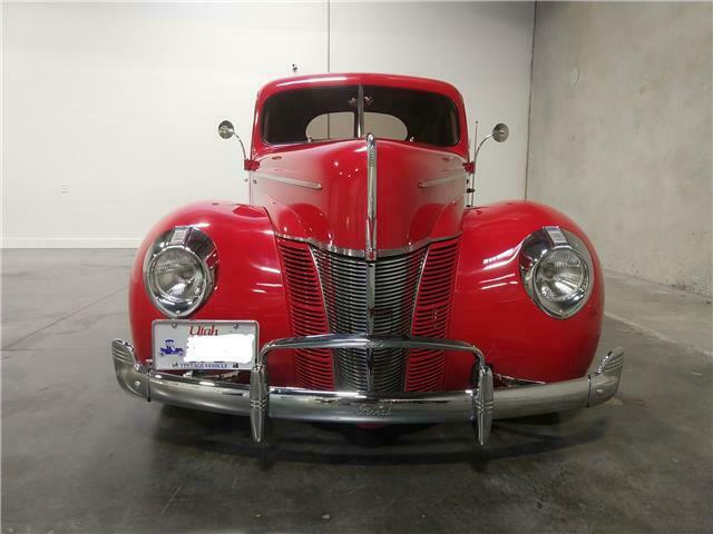 1940 Ford Deleux 351W V-8 Automatic Red 1940 Ford Deleux --