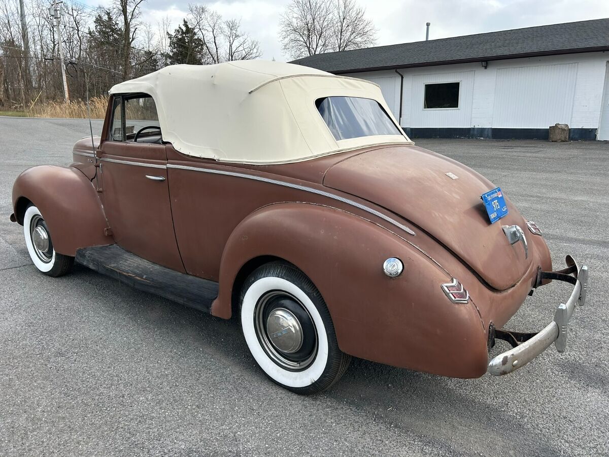 1940 Ford Deluxe Convertible - photo 3