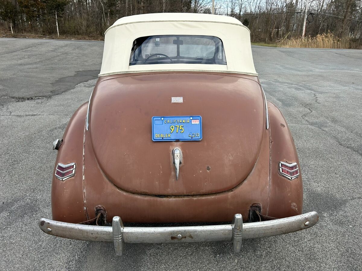 1940 Ford Deluxe Convertible - photo 4