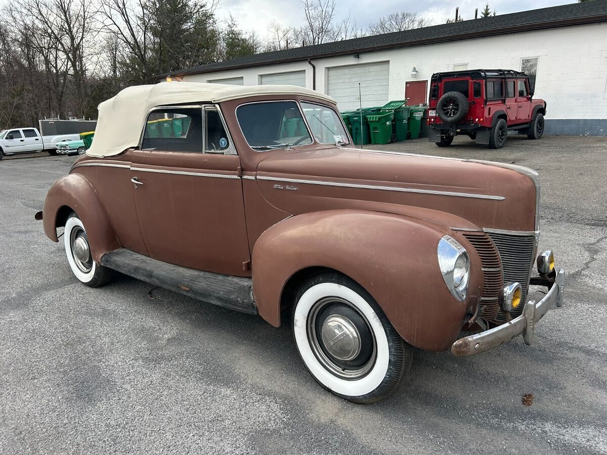 1940 Ford Deluxe Convertible - photo 7