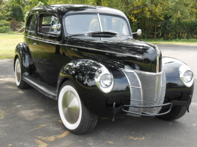 1940 Ford delux 2 door Flat Head V 8 1940 Ford Delux