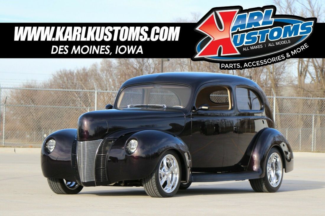 1940 Ford Deluxe