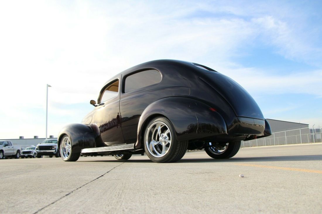 1940 Ford Deluxe - photo 5