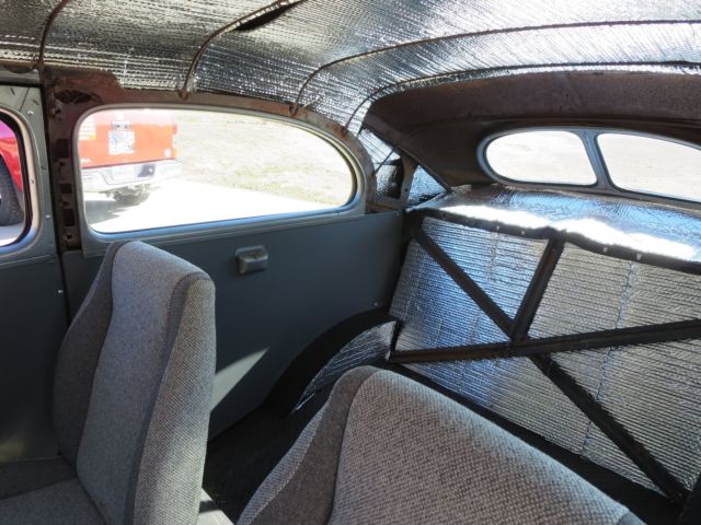 1940 Ford Sedan Deluxe - photo 9