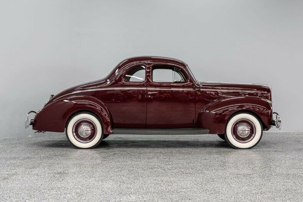 1940 Ford Deluxe - photo 8