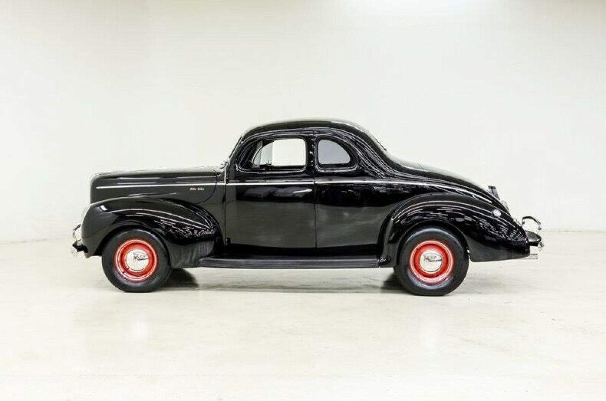 1940 Ford Deluxe - photo 3