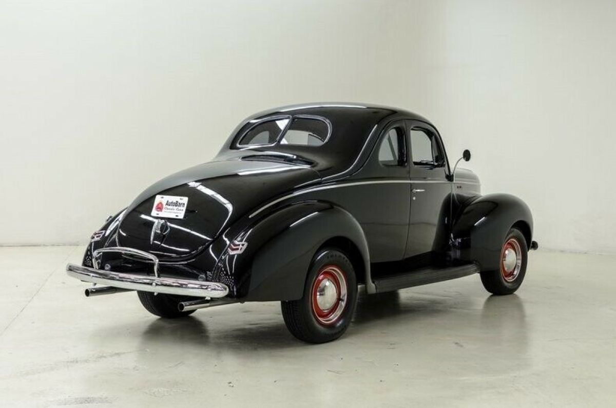 1940 Ford Deluxe - photo 7