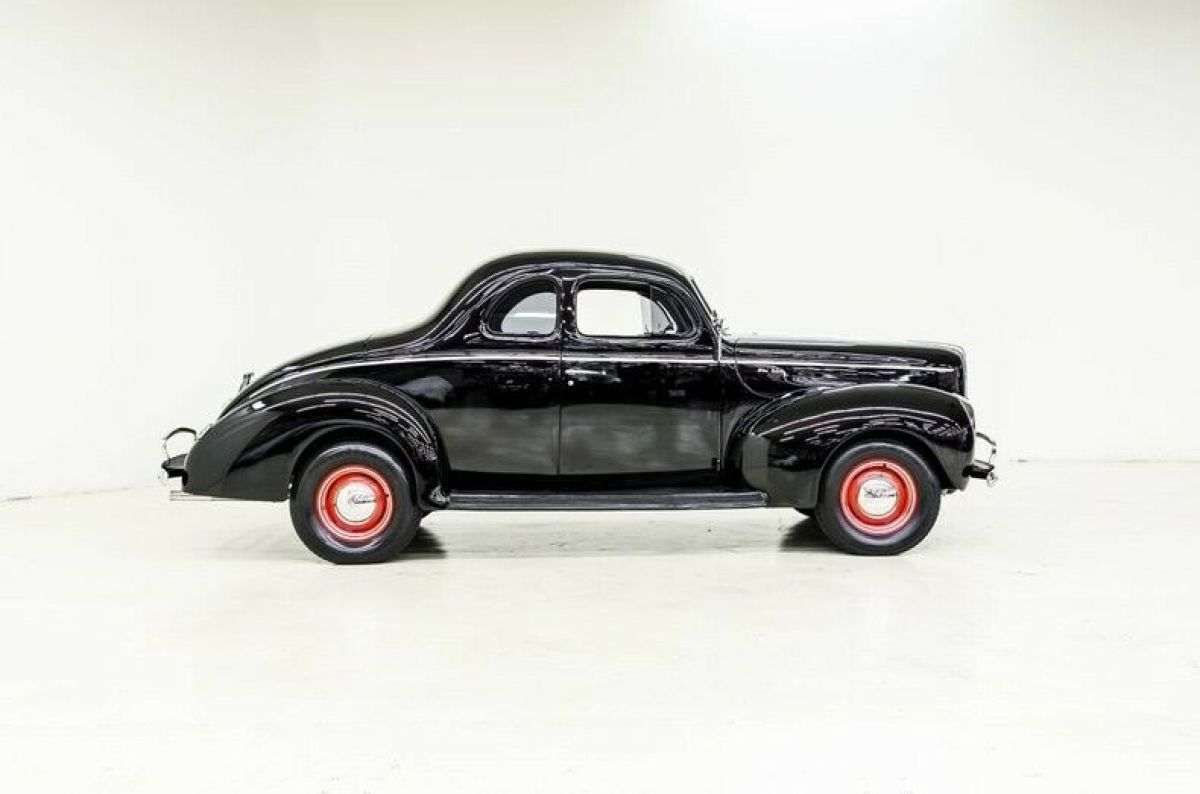 1940 Ford Deluxe - photo 8